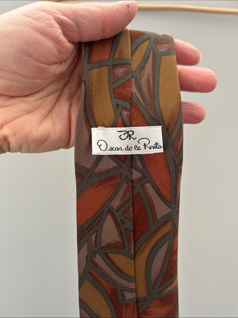 Oscar De La Renta Vintage Silk Abstract Floral Muted Androgyneous Neck Tie - Picture 5 of 6